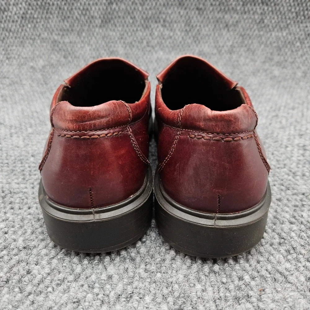 ECCO Helsinki (Men's 42) Burgundy Leather Slip On Loafers Dress Shoes Square Toe